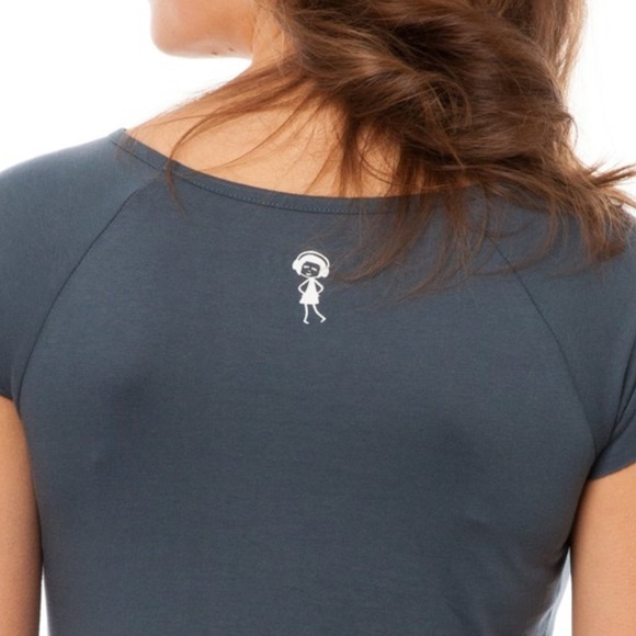 Fellherz Organic Vegan Cotton Sundowner Cap Sleeve Thundercloud Tee Size M NWT - Picture 4 of 9